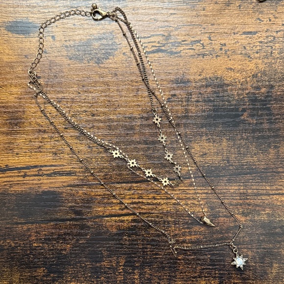 Jewelry - Elegant Gold Layered Necklace